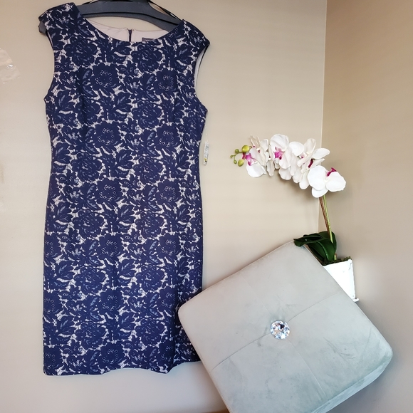 💙Navy Lace dress💙 - Picture 2 of 7